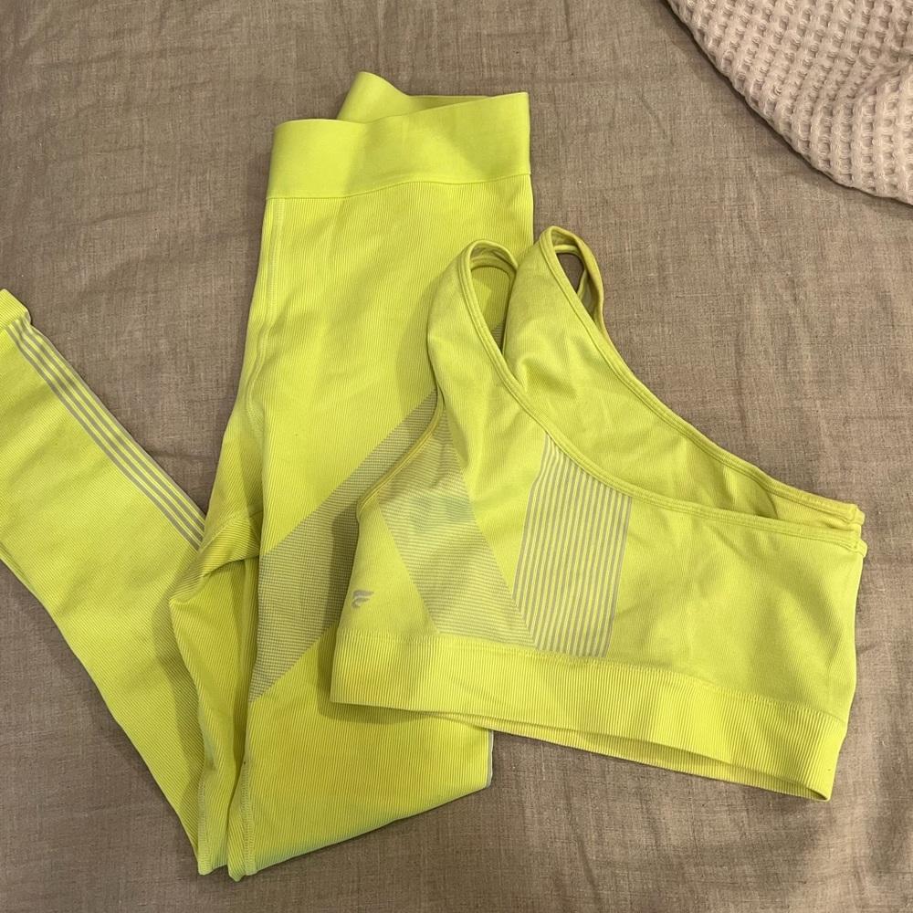 Fabletics Light Yellow Workout Set - image 1